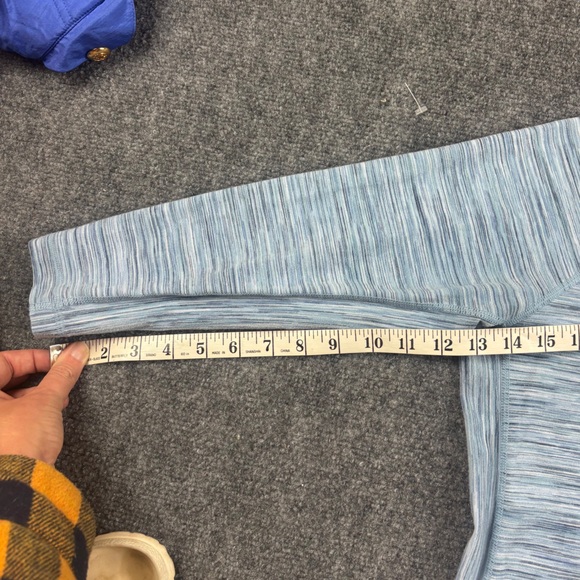 MOUNTAIN HARDWEAR Women’s Heathered Blue 3/4 Length Sleeve T-Shirt size: Medium - Picture 7 of 9